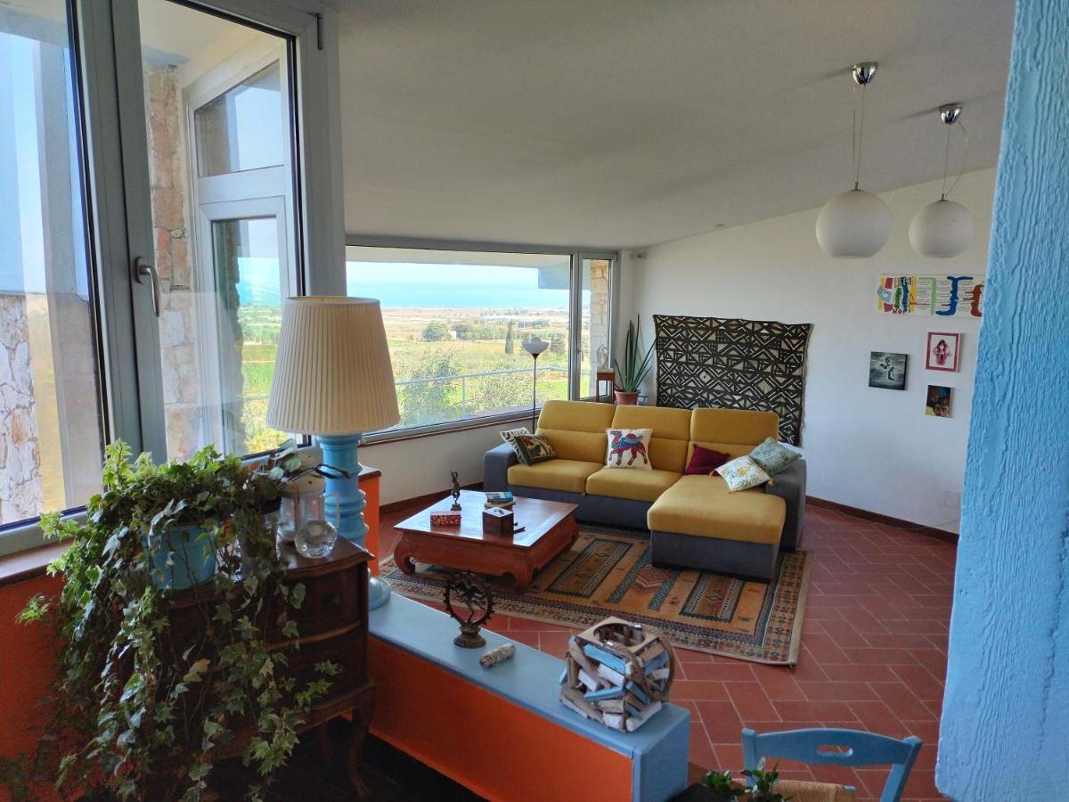 Le Finestre Sul Mare Bed & Breakfast Conversano Dış mekan fotoğraf