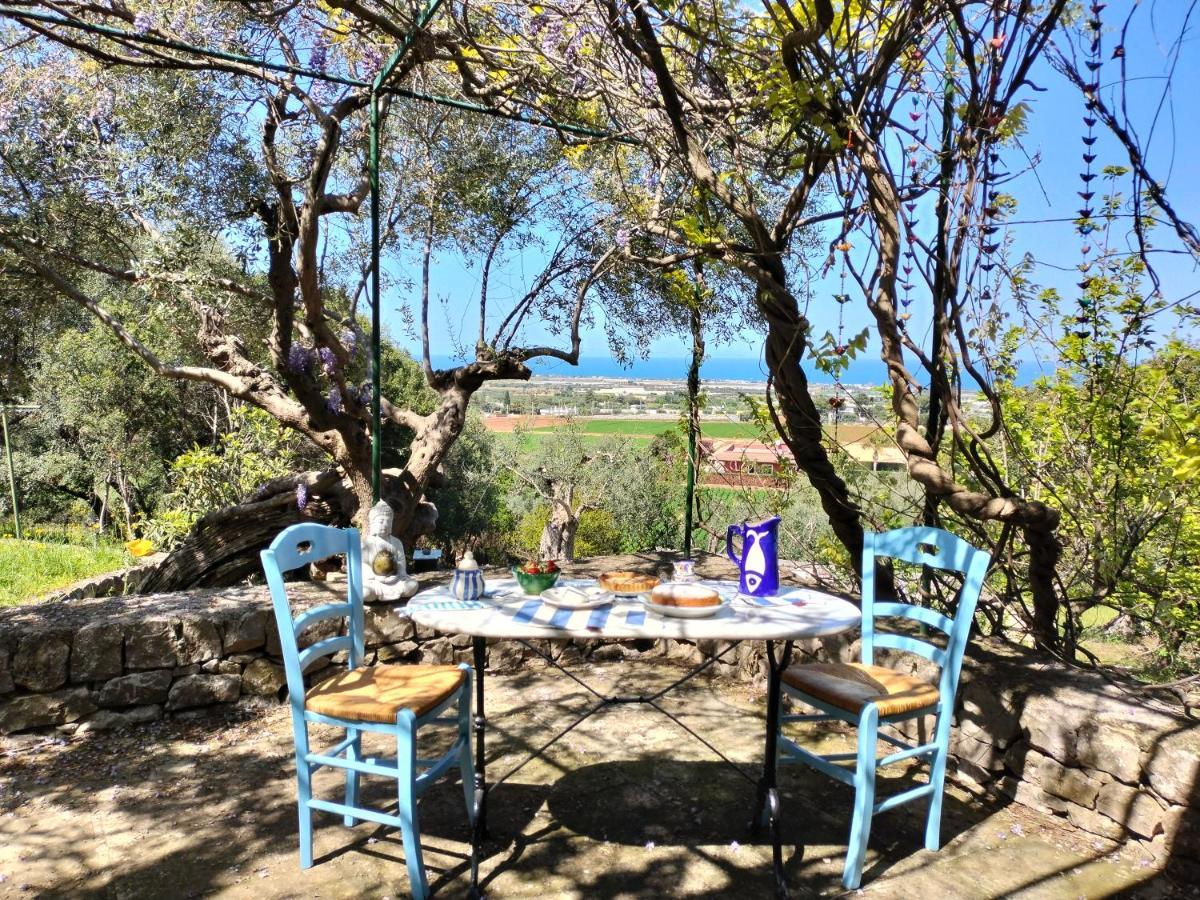 Le Finestre Sul Mare Bed & Breakfast Conversano Dış mekan fotoğraf